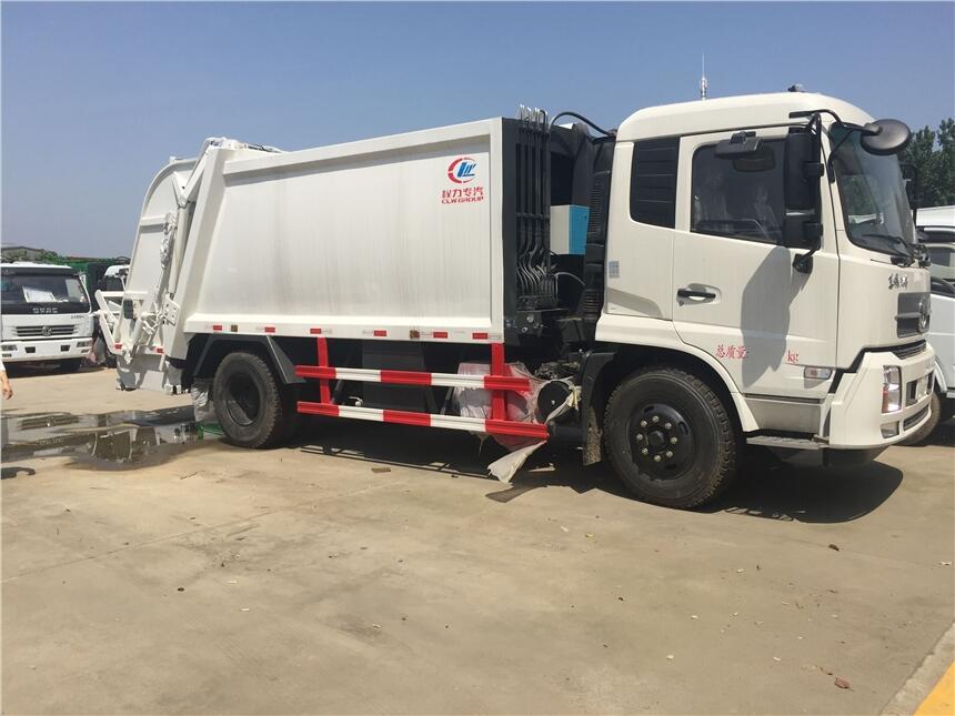 郴州市福田小型压缩垃圾车批发价出售_福田驭菱勾臂垃圾车
